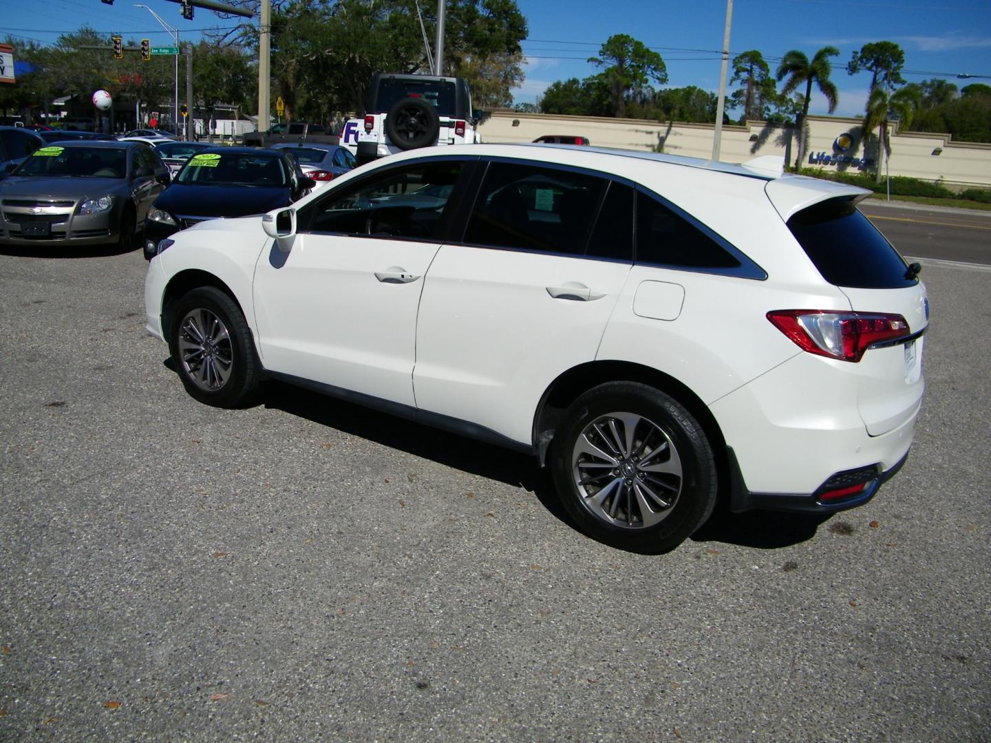 2017 Acura RDX 6-Spd AT AWD w/Advance Package (5J8TB4H76HL) with an 2.3L L4 DOHC 16V engine, 6A transmission, located at 4000 Bee Ridge Road, Sarasota, FL, 34233, (941) 926-0300, 27.298664, -82.489151 - Photo#3